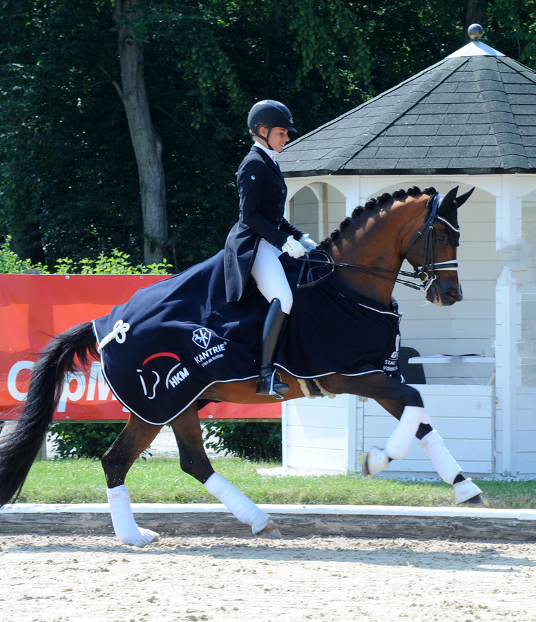 9.Juli 2023 High Motion und Laura 2. Platz im Finale der Qualifikation fr die Derby Stars von Morgen in Bettenrode 2023 - Foto Beate Langels - Gestt Hmelschenburg