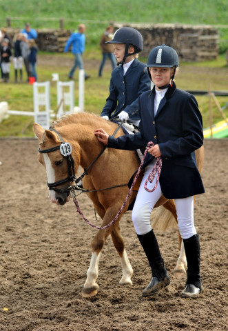 Cinja und Greta - 3. Platz Fhrzgelwettbewerb in Diedersen - Foto Beate Langels - Gestt Hmelschenburg