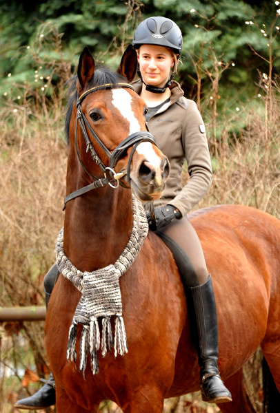 Freudenfest und unsere Schulpraktikantin Annabell, Foto: Beate Langels, 
Trakehner Gestt Hmelschenburg - Beate Langels