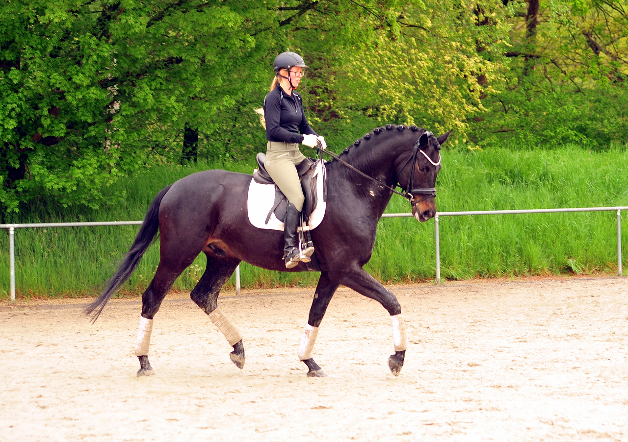 Under Amour v. Saint Cyr im April 2025 - 
Foto: Beate Langels
