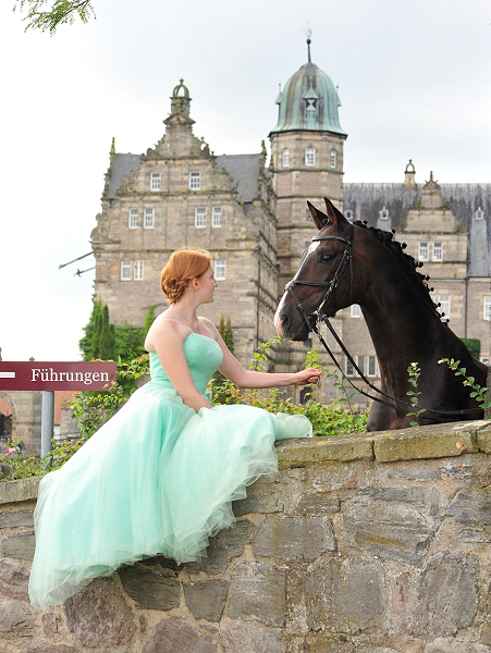 Prämienhengst Shavalou und Johanna - Trakehner Gest t H melschenburg - Foto: Beate Langels