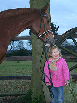 Trakehner Stute Kleo v. Freudenfest und die 3jhrige Hannah