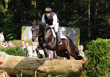 Bundeschampion 2010: Songline v. Summertime - Exclusiv, Gestt Hmelschenburg - Foto: Dr. Peter Richterich