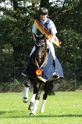 Bundeschampion 2010: Songline v. Summertime - Exclusiv, 6jährig - Foto: Kiki Oellrich