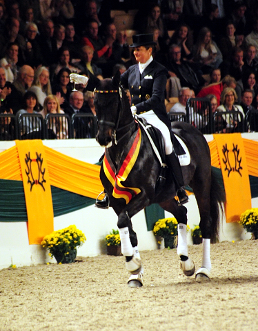 SERGEANT PEPPER TSF v. Exclusiv - Verabschiedung aus dem Sport - 54. Trakehner Hengstmarkt 2016 - Foto: Beate Langels -
Trakehner Gestt Hmelschenburg