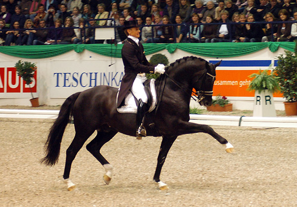 Dressur Europameister TOTILAS und Edward Gal - ein Enkel des Trakehner Hengstes Kostolany - Foto: Beate Langels - Trakehner Gestt Hmelschenburg