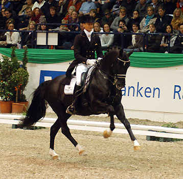 Dressur Europameister TOTILAS und Edward Gal - ein Enkel des Trakehner Hengstes Kostolany - Foto: Beate Langels - Trakehner Gestt Hmelschenburg