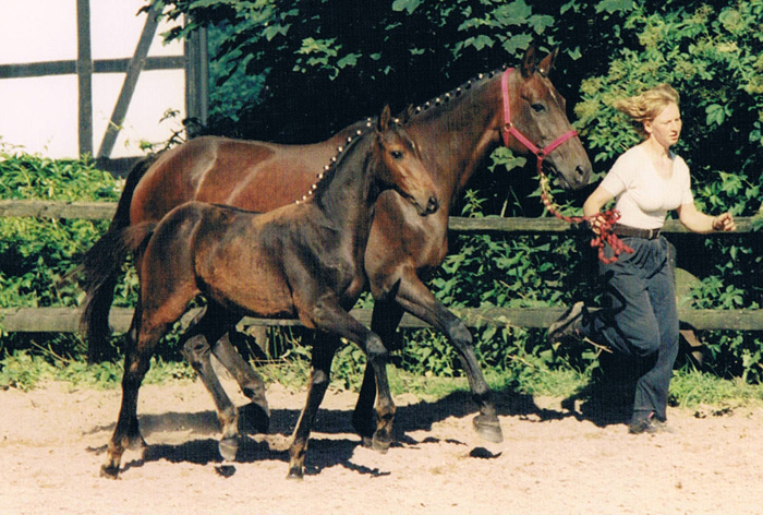 vicki mit ihrer Tochter 