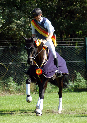 Bundeschampion 2010: Songline v. Summertime - Exclusiv, 6jhrig - Foto: Beate Langels, Gestt Hmelschenburg